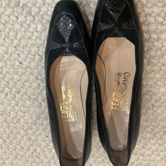 Salvatore Ferragamo Black Heels Size 7.5 - Picture 1 of 3